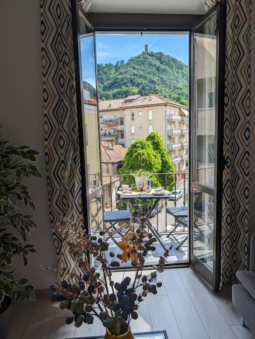 Bright Flat Just 10 Minutes From The City Centre Como Ngoại thất bức ảnh