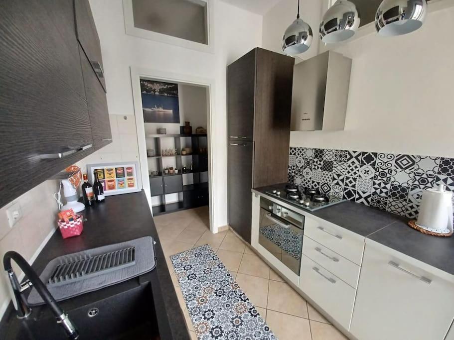 Bright Flat Just 10 Minutes From The City Centre Como Ngoại thất bức ảnh