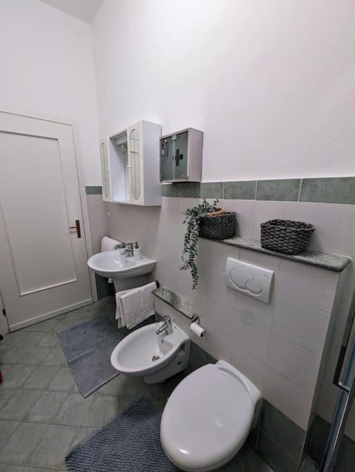Bright Flat Just 10 Minutes From The City Centre Como Ngoại thất bức ảnh